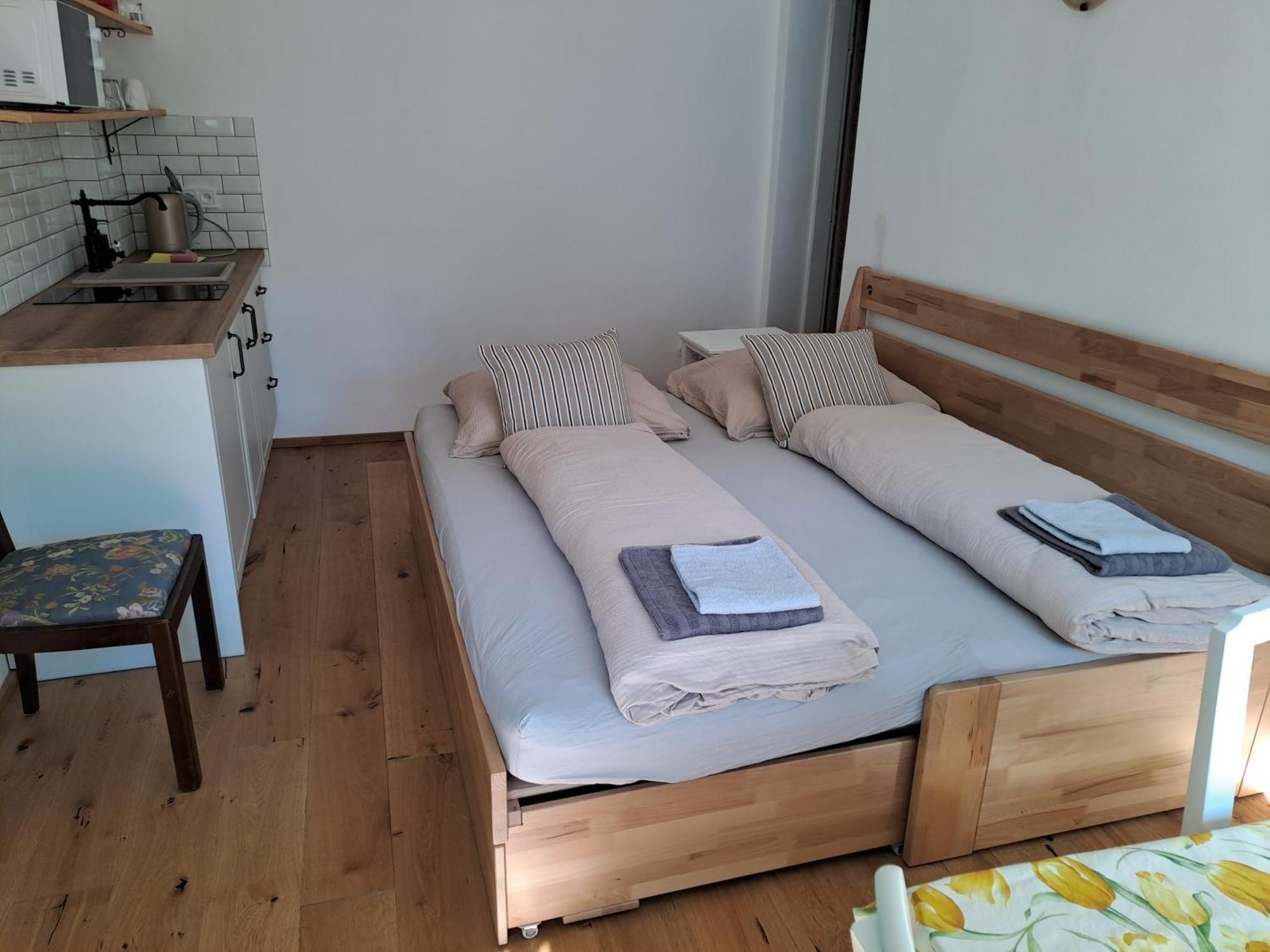 Apartamento Mirabelka Rakvice Exterior foto